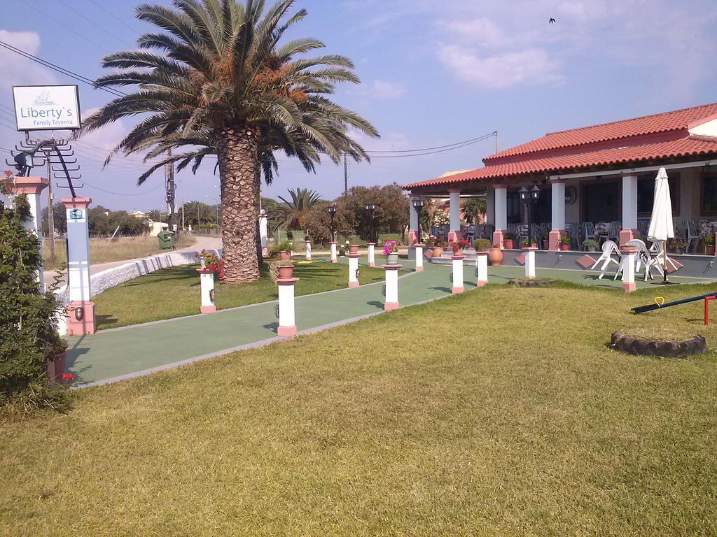 Liberty'S Studios Almiros Beach Екстериор снимка